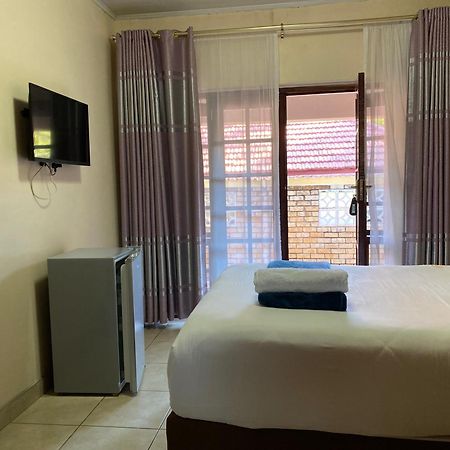 Matilinda Lodge Bulawayo Kültér fotó